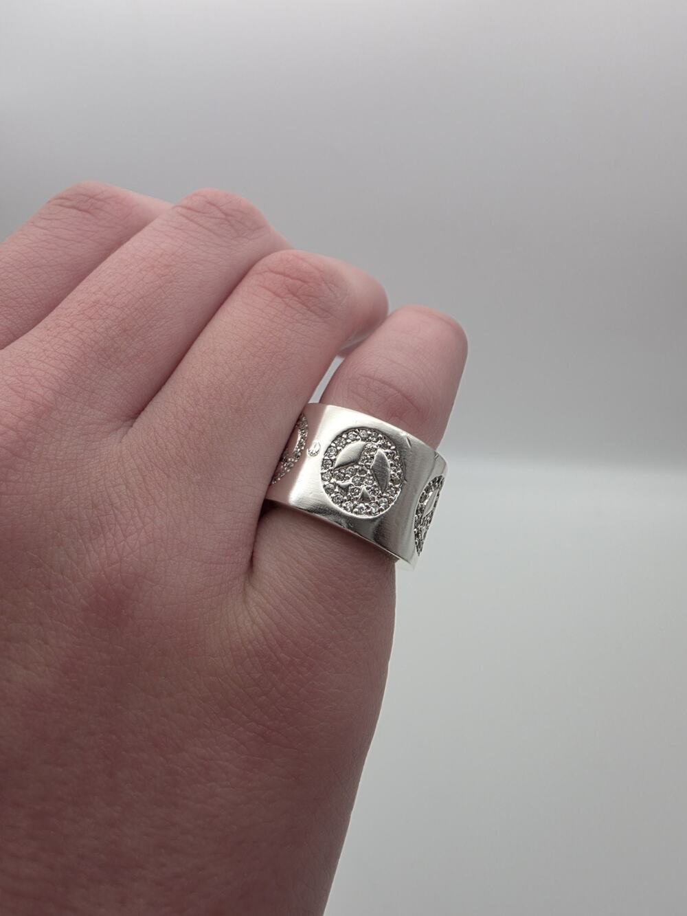 Sterling Silver 925 Peace Ring Size 6